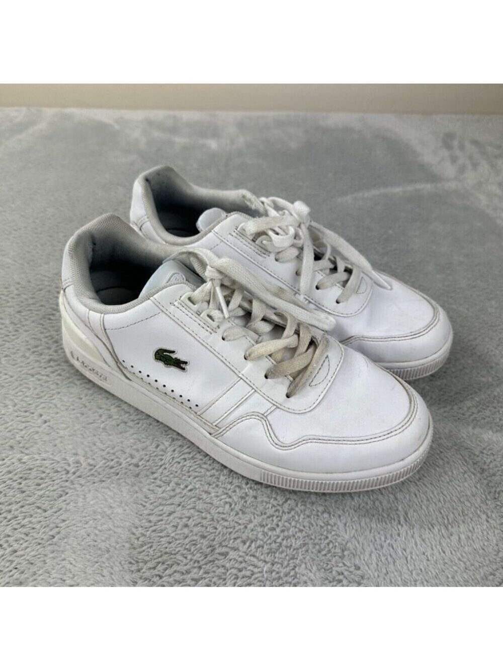 Lacoste women’s Size 8 US/6 UK/39.5 EU White Leather Sneakers Made in Thailand